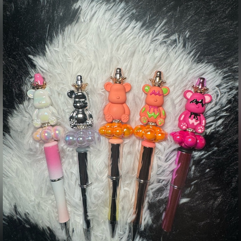 Bundle of 5 pens: teddy bears